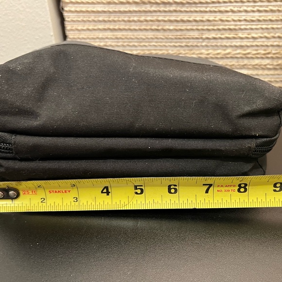 Best Bagsmart Grey and Black Travel Tech Gadget, Jewelry, MakeUp, Bag - Picture 4 of 7